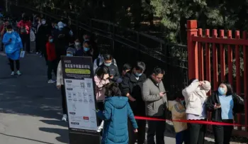 El covid en China sigue dando de qué hablar; ciudades piden no viajar en próximas fiestas por rebrotes 