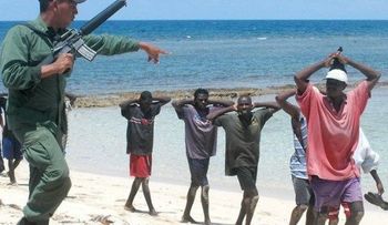 Gobierno dice no ha dispuesto repatriación masiva haitianos, en represalia por veda 