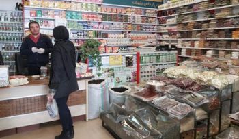 En Irán usan heces de burra y alcohol para el coronavirus