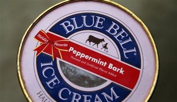 Mueren 3 personas en Kansas por enfermedad ligada al helado