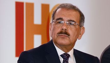 Presidente Medina se reunirá en febrero con empresarios para tratar nuevos impuestos