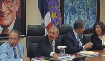 El CP del PLD escoge a Reinaldo para dirigir el Senado, y Lucía Medina, la Cámara de Diputados