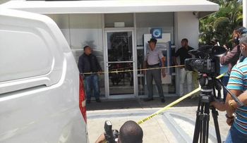 La Policía apresa en Barahona, dos de los asaltantes del Banco Popular