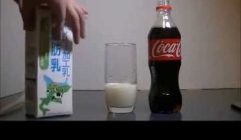 Si después de ver este VIDEO quiere seguir tomando refresco: Disfrútalo 