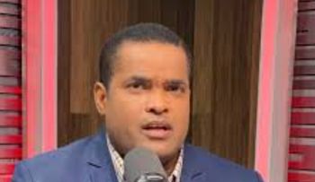 Emplazan ministro de Salud explicar protocolo tras llamada al 811