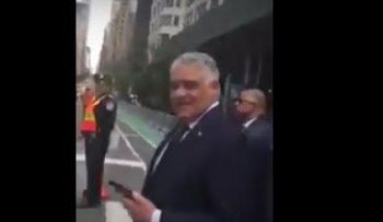 Miguel Vargas, ladrón, ladrón, ladrón...les vocean dominicanos en NY, que quieren verlo muerto