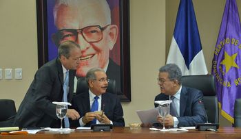 Decisiones Comité Político del PLD favorecen a Reinaldo Pared Pérez 
