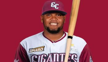 Juan Francisco sería firmado por las Aguilas o retornaría con Licey
