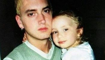 La hija del rapero Eminem ya tiene 21 años y cautiva por su belleza