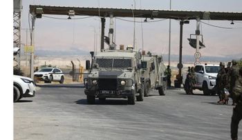 Israel bloquea convoyes humanitarios de Jordania a Gaza
