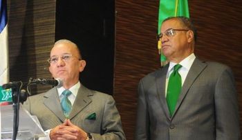 Amable se juramenta como presidente de La Estructura