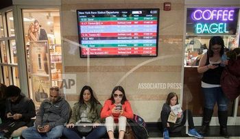 Nueva York encara un verano infernal por calor y caos con sus trenes
