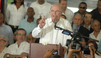 Hipólito Mejía expresa disposición de seguir luchando por la democracia del país