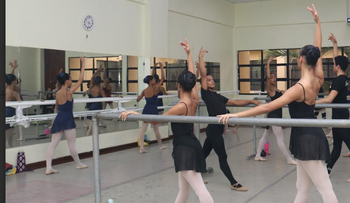 Proyecto Marianne impulsa formación de ballet clásico con Julien Guérin