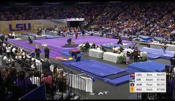 Una gimnasta de 22 años se rompió las dos piernas y se retiró del deporte
