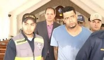 Llevan al Buche, a la cárcel de Higüey por motivos de seguridad; está acusado por punto de droga en Baní        