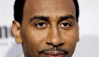 ESPN suspende a locutor por comentario sobre abuso de género