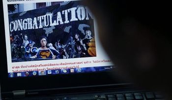 Universidad se disculpa por pintura de Hitler junto a Superman y Batman