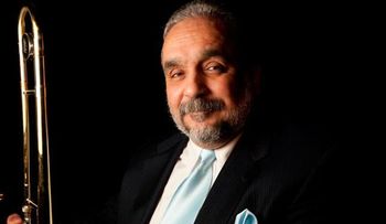 Willie Colón insulta y maltrata a periodista dominicano