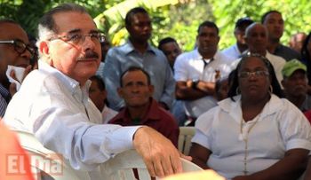 Gobierno aprueba financiamiento a productores de pollos y cerdos 