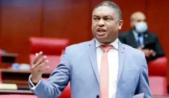 Senador Iván Lorenzo no se queda callado a calificativo de "ratas" hecho por Faride a involucrados en caso Calamar 