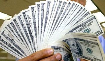 Dominicana sigue igual que PR y Venezuela tomando préstamos para financiar un desenfrenado gasto público 