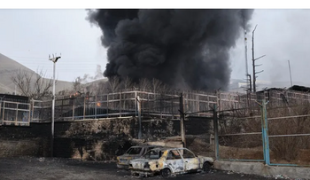 Irán denuncia ataques a refinería pese al alto el fuego