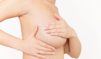 Mujer de 45 años ha sobrevivido durante 4 años al cáncer de mama