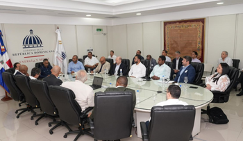 Gobierno coordina medidas eléctricas ante crisis en Medio Oriente