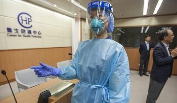 La Organización Mundial de la Salud aprueba usar un suero experimental contra el ébola en humanos  