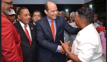 Ismael Reyes pide al Gobierno reducir la ganancia abusiva que tiene con venta de combustibles