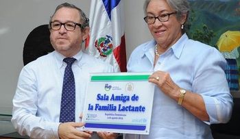 La DGII recibe certificación por sala de lactancia 