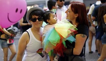 Desfilan en Chile para reivindicar derechos de los homosexuales