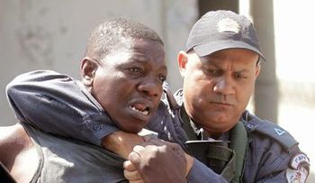 Apresan a tres haitianos por robo en fonda
