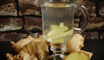 Presta atención a estos beneficios de tomar un vaso con agua de jengibre en ayunas