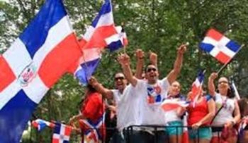 Trabajadores dominicanos en NY se beneficiarían con aumento salario mínimo 