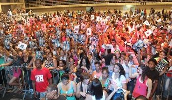 El Mayor y Chimbala encienden concierto â??DH7â? en homenaje a juventud dominicana