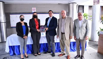 Salud Pública entrega 1 millón de mascarillas a la Dirección General de Servicios Penitenciarios, para continuar protección frente a COVID-19