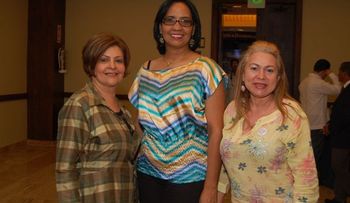 FEM en la bolsa turística del Caribe presante desfile 