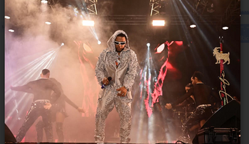 Elvis Martínez regresa a Santiago "Sold Out" en discoteca Lovera