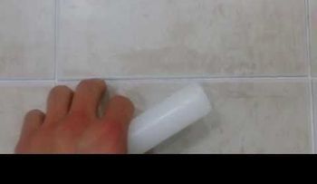 Su baño nunca  había estado tan limpio. Una simple vela es todo lo que Necesitas! (VIDEO)