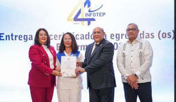 INFOTEP celebra graduación de 335 egresados como auxiliares de enfermería