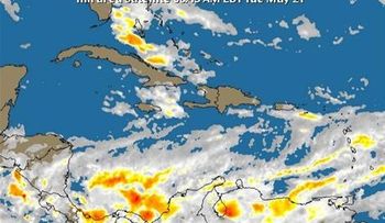 Aumentarán aguaceros por vaguada y onda tropical