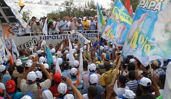 Abinader exhorta luchar para que no perezca la democracia en la República Dominicana.  