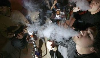 Diputados aprueban ley prohíbe uso del hookah, que puede provocar la muerte