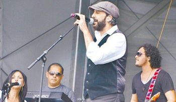 Juan Luis Guerra, ante más de 12 mil personas en festival Curazao