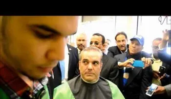 Luis Abinader dio estos tres datos en una peluquería en NY  (VIDEO)