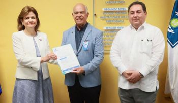 Con inversión de más de RD 47 millones, Vicepresidenta Raquel Peña entrega reparación de techo del Hospital Darío Contreras