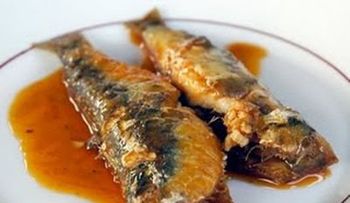 Video: Ministro Industria y Comercio niega aconsejara población comer sardinas en lugar de pollo 