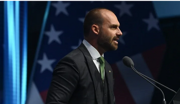 Policía Federal ordena el regreso del hijo de Bolsonaro desde EE.UU